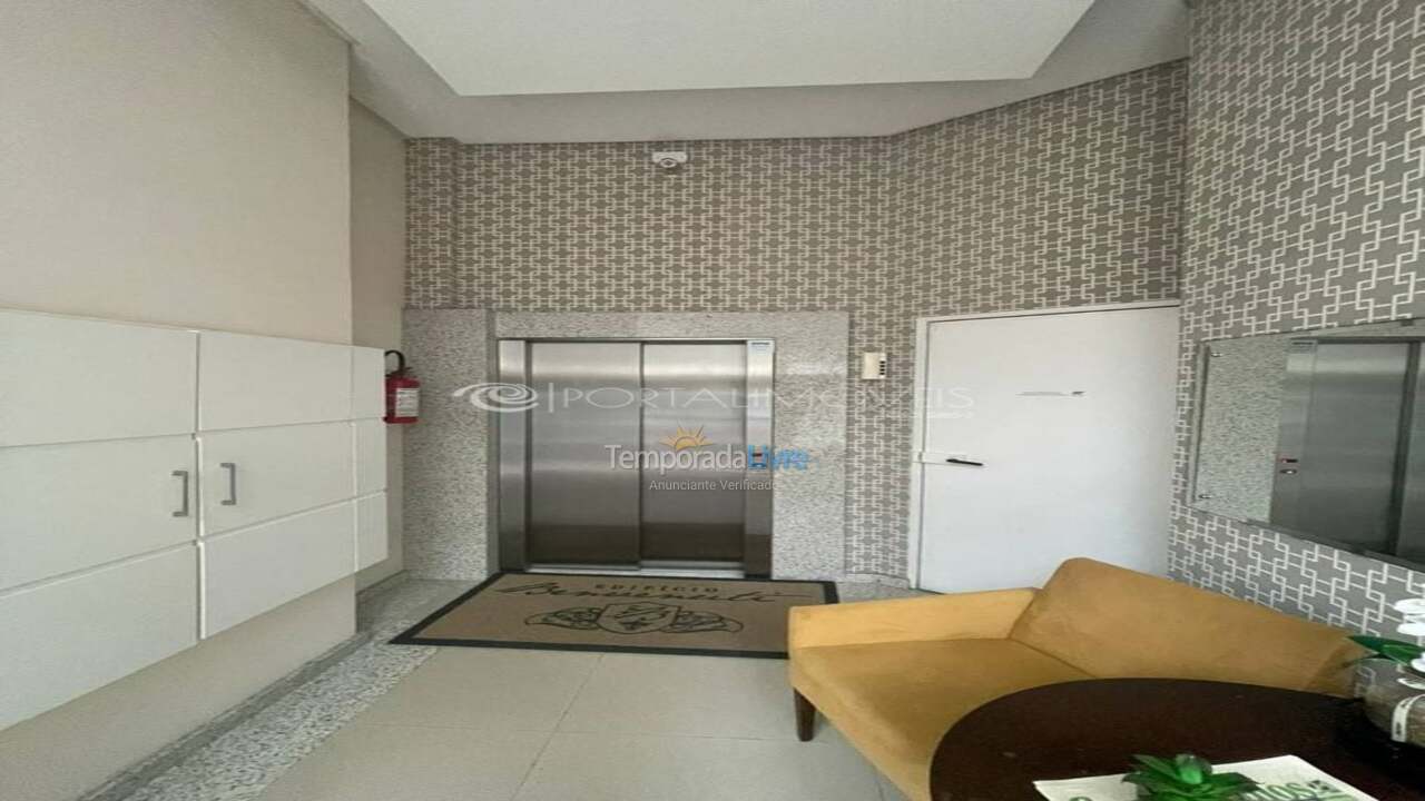 Apartamento para aluguel de temporada em Itapema (Meia Praia)