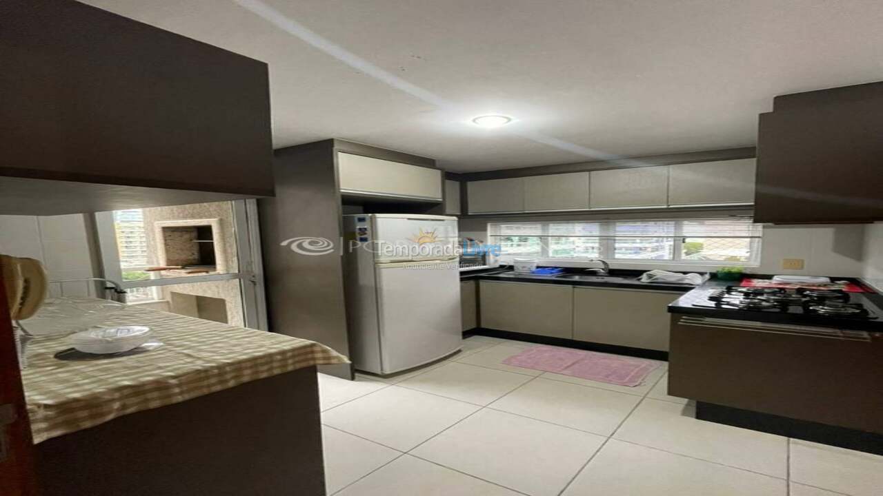 Apartamento para aluguel de temporada em Itapema (Meia Praia)