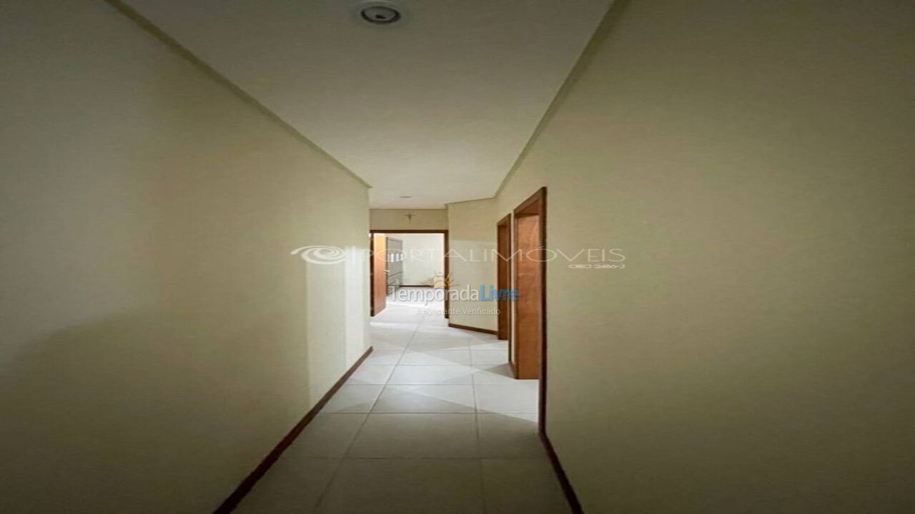 Apartamento para aluguel de temporada em Itapema (Meia Praia)