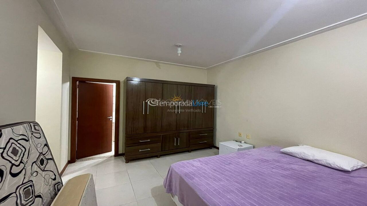 Apartamento para aluguel de temporada em Itapema (Meia Praia)