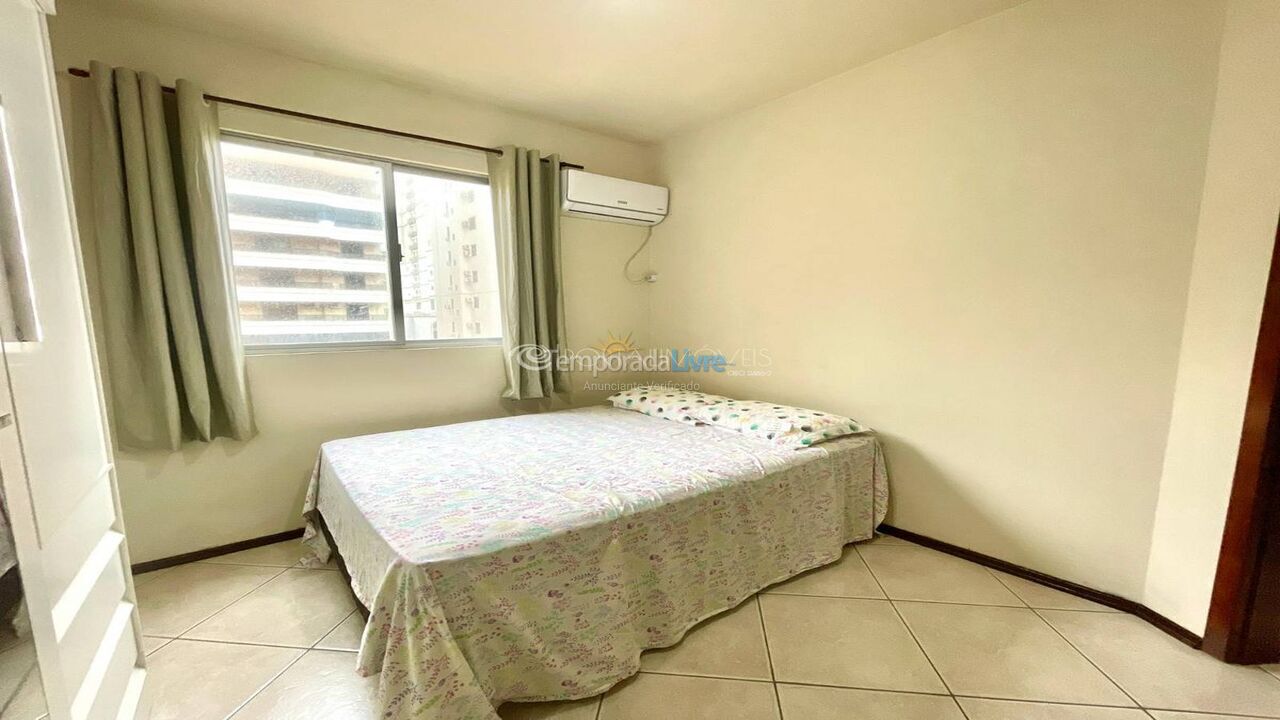 Apartment for vacation rental in Itapema (Meia Praia)