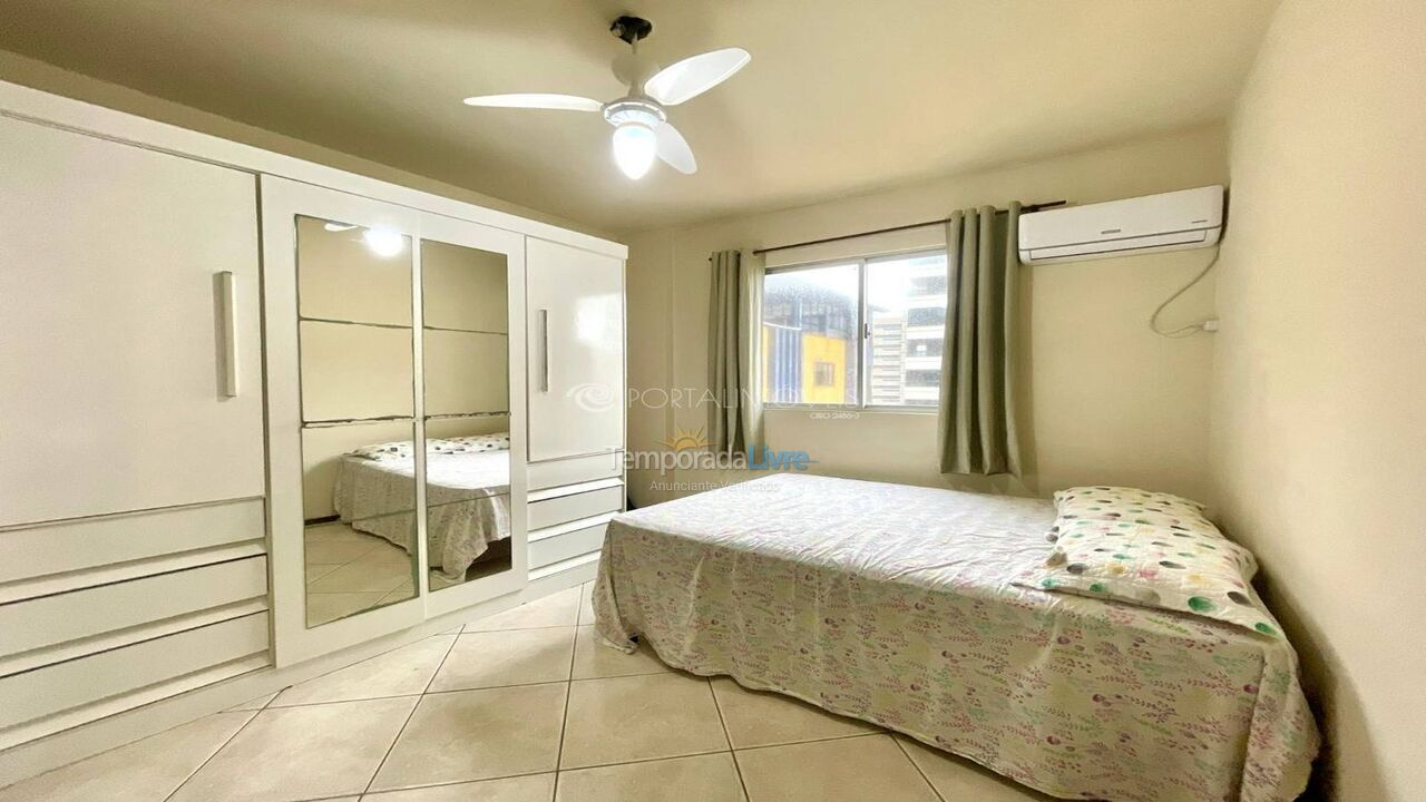Apartment for vacation rental in Itapema (Meia Praia)