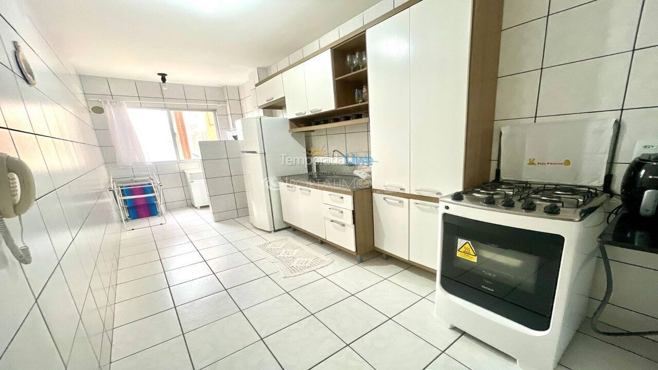 Apartment for vacation rental in Itapema (Meia Praia)
