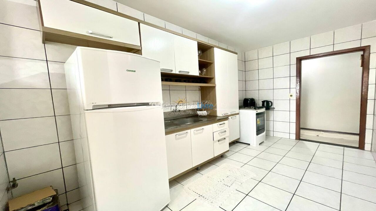 Apartment for vacation rental in Itapema (Meia Praia)
