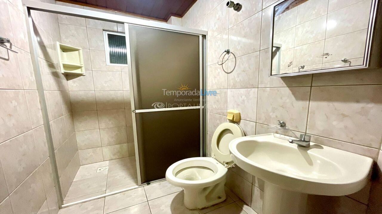 Apartment for vacation rental in Itapema (Meia Praia)