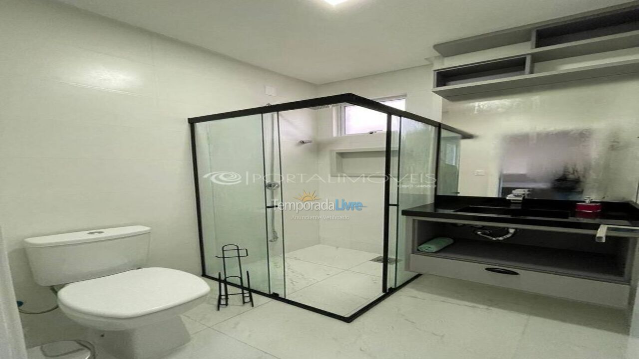 Apartment for vacation rental in Itapema (Meia Praia)