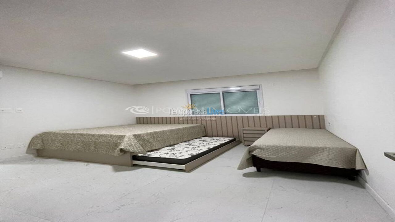 Apartment for vacation rental in Itapema (Meia Praia)