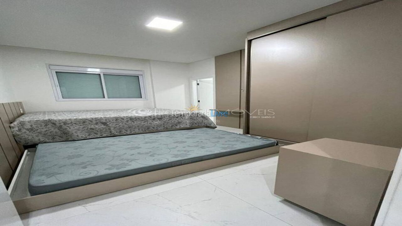 Apartment for vacation rental in Itapema (Meia Praia)