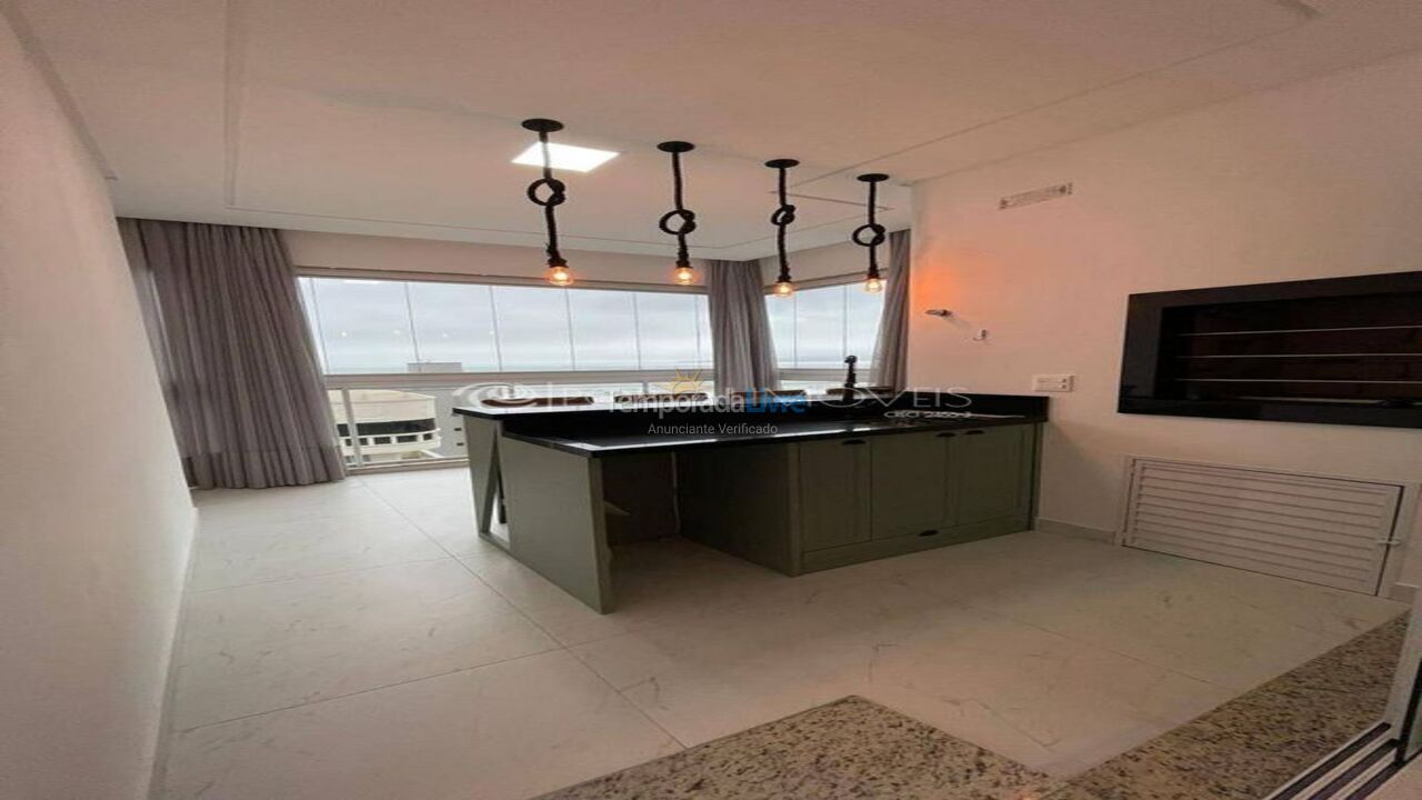 Apartment for vacation rental in Itapema (Meia Praia)