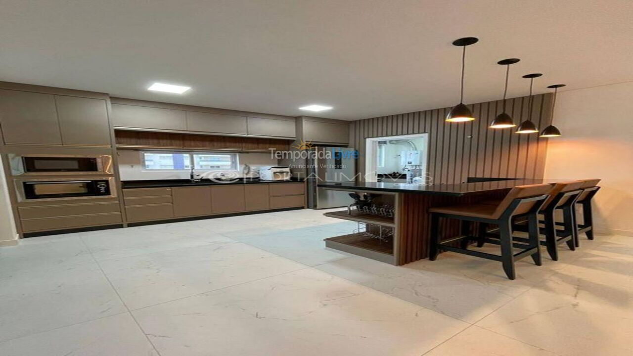 Apartment for vacation rental in Itapema (Meia Praia)