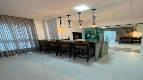 Golden Home - 3 suites for seasonal rental in Meia Praia/SC