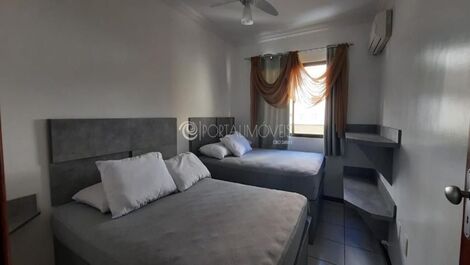 2 habitaciones, incluida 1 suite de temporada en Meia Praia