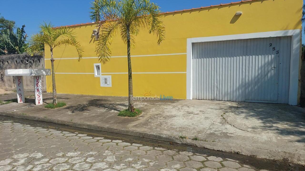 Casa para aluguel de temporada em Itanhaém (Balneário Gaivotas)