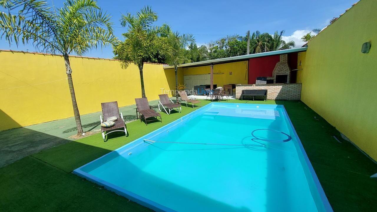 Casa para aluguel de temporada em Itanhaém (Balneário Gaivotas)