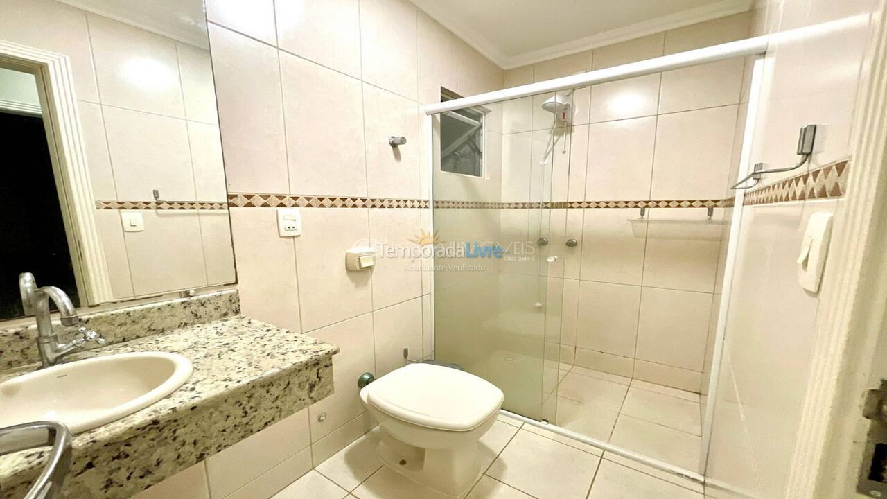 Apartamento para alquiler de vacaciones em Itapema (Meia Praia)