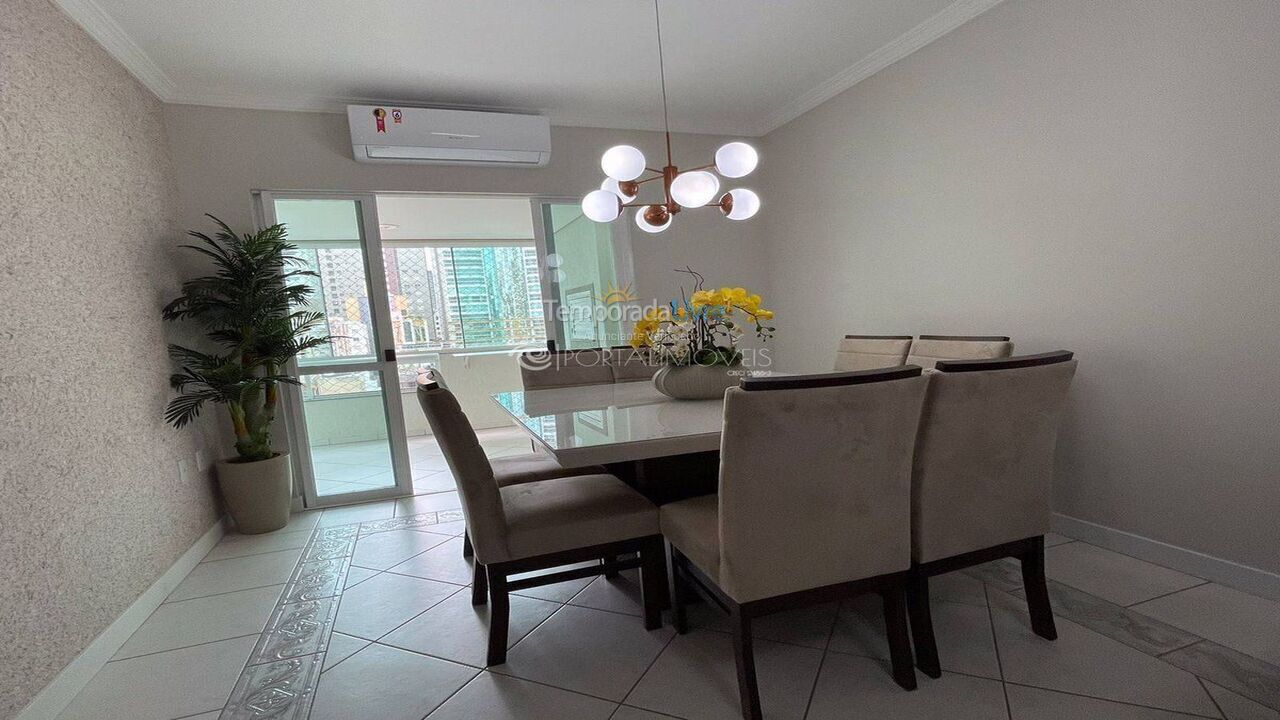 Apartamento para aluguel de temporada em Itapema (Meia Praia)