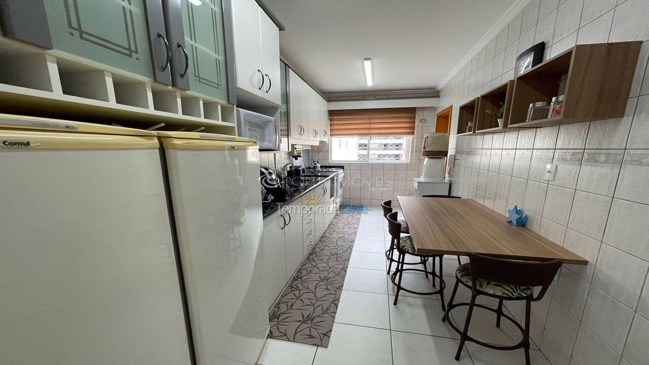 Apartamento para aluguel de temporada em Itapema (Meia Praia)