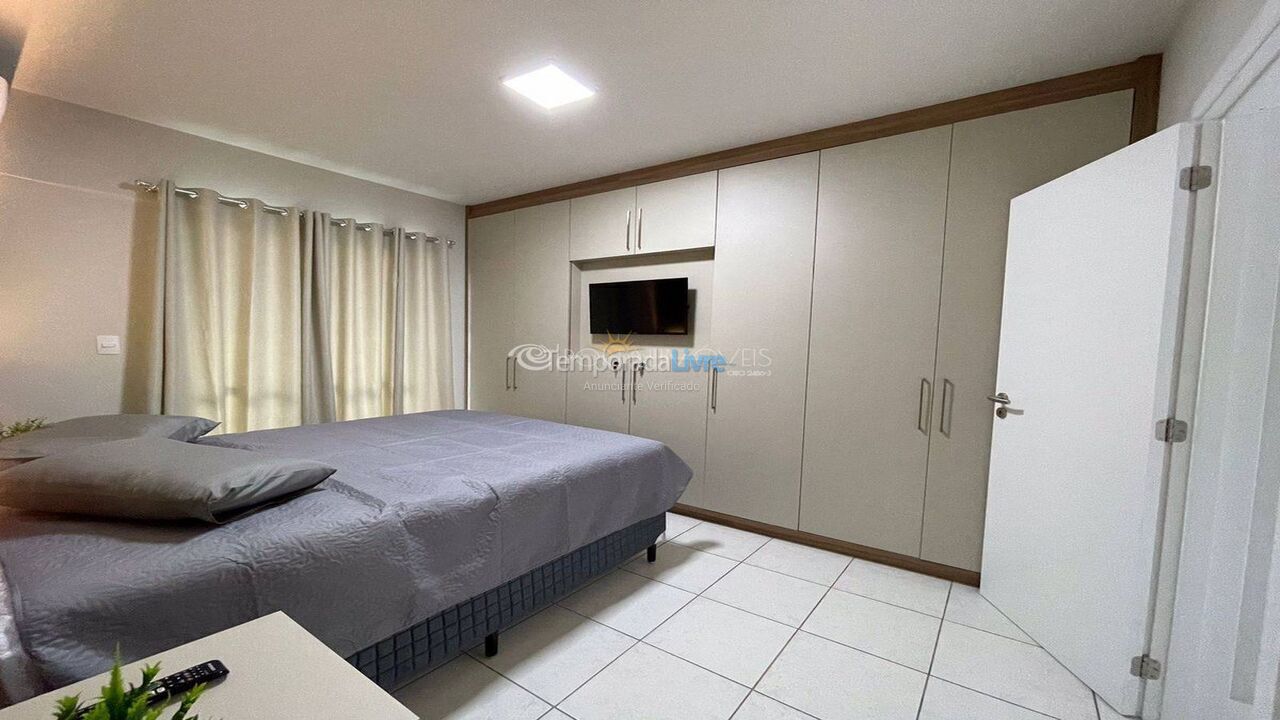 Apartamento para aluguel de temporada em Itapema (Meia Praia)