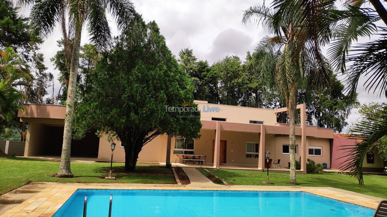 Granja para alquiler de vacaciones em Atibaia (Boa Vista)