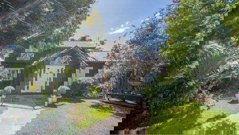 Casa para alquilar en Gramado - Floresta