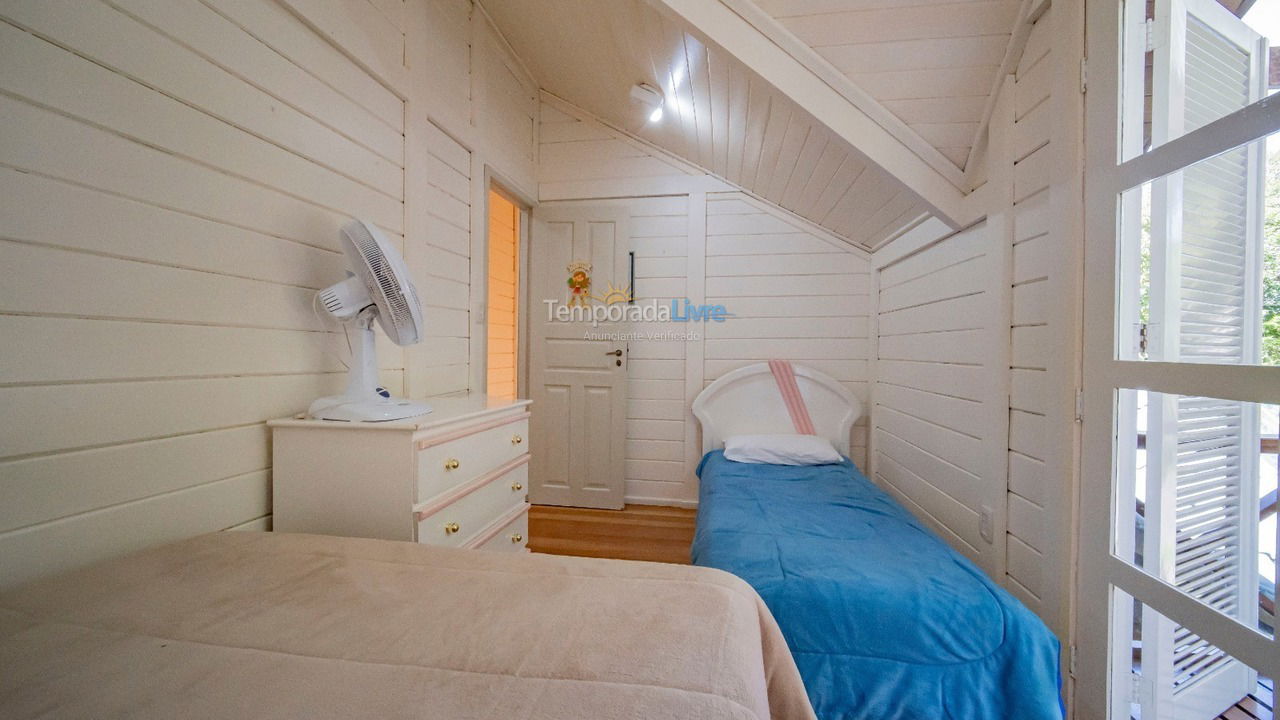 Casa para alquiler de vacaciones em Gramado (Floresta)
