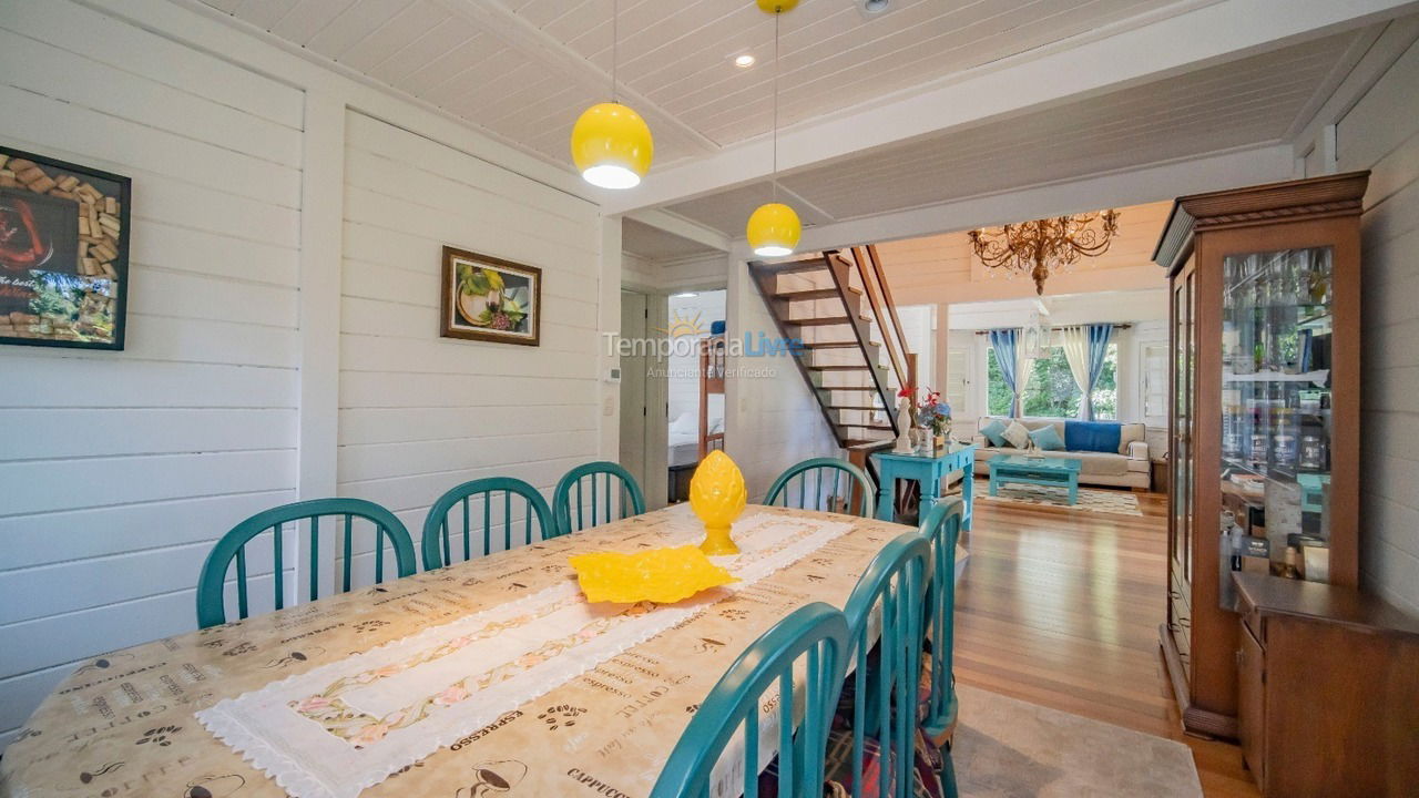 Casa para alquiler de vacaciones em Gramado (Floresta)