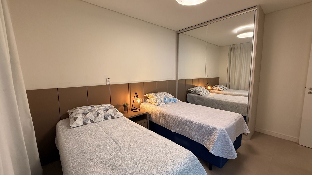 Apartamento para alquiler de vacaciones em Bombinhas (Praia de Bombas)