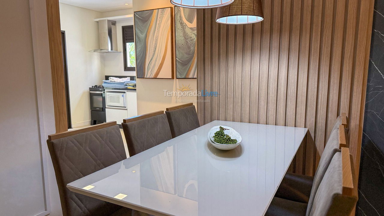 Apartamento para alquiler de vacaciones em Bombinhas (Praia de Bombas)