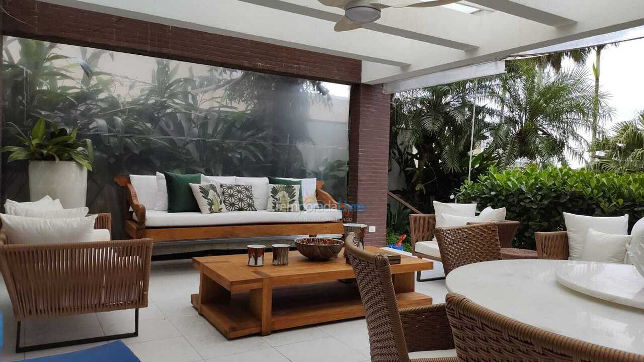 Casa para aluguel de temporada em São Sebastião (Juquehy)