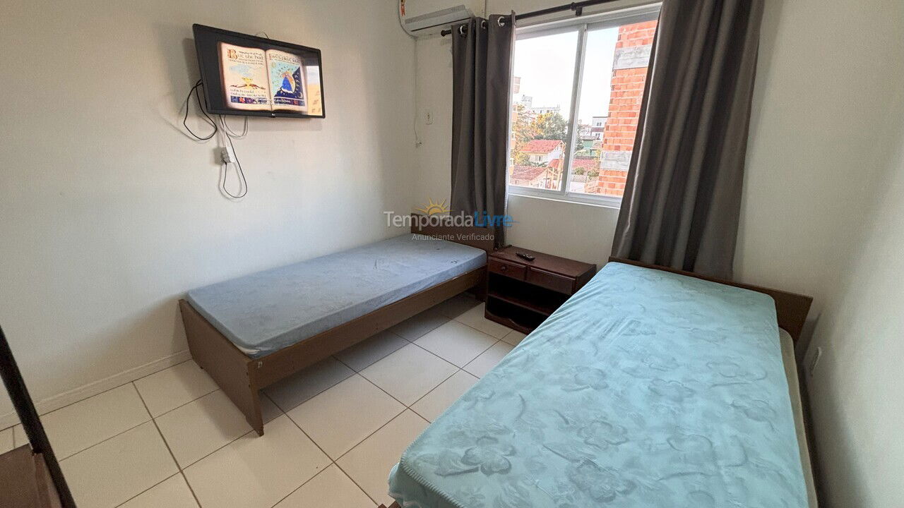 Apartamento para aluguel de temporada em Bombinhas (Praia de Bombas)