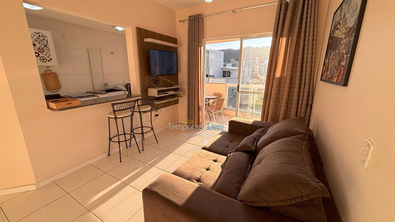 Apartamento para aluguel de temporada em Bombinhas (Praia de Bombas)