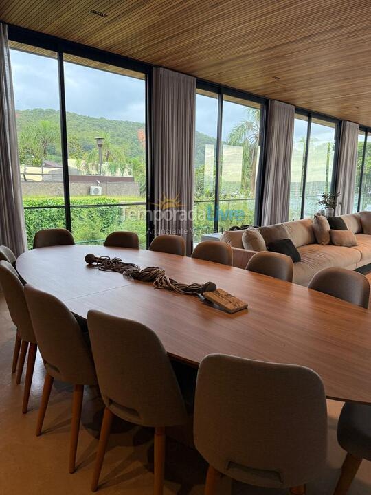 House for vacation rental in São Sebastião (Praia da Baleia)