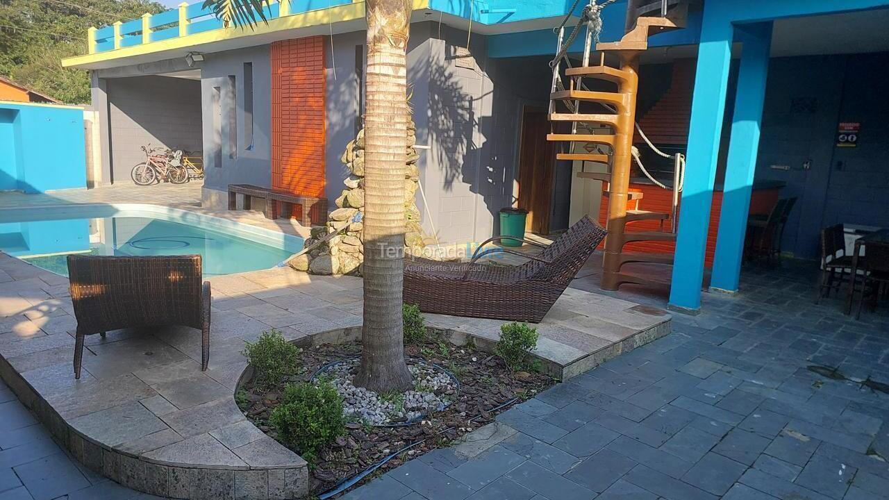 House for vacation rental in Itanhaém (Balneário Gaivotas)