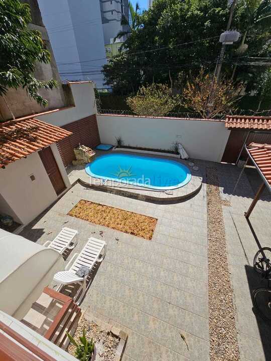 House for vacation rental in Balneário Camboriú (Centro)