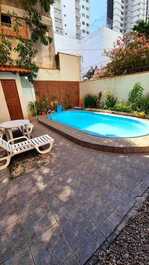 Large house with pool in the center – up to 40 people