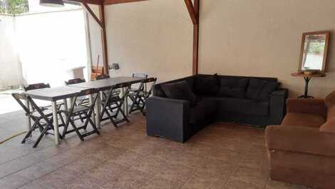 Large house with pool in the center – up to 40 people