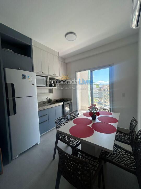 Apartamento para aluguel de temporada em Ubatuba (Praia Grande)