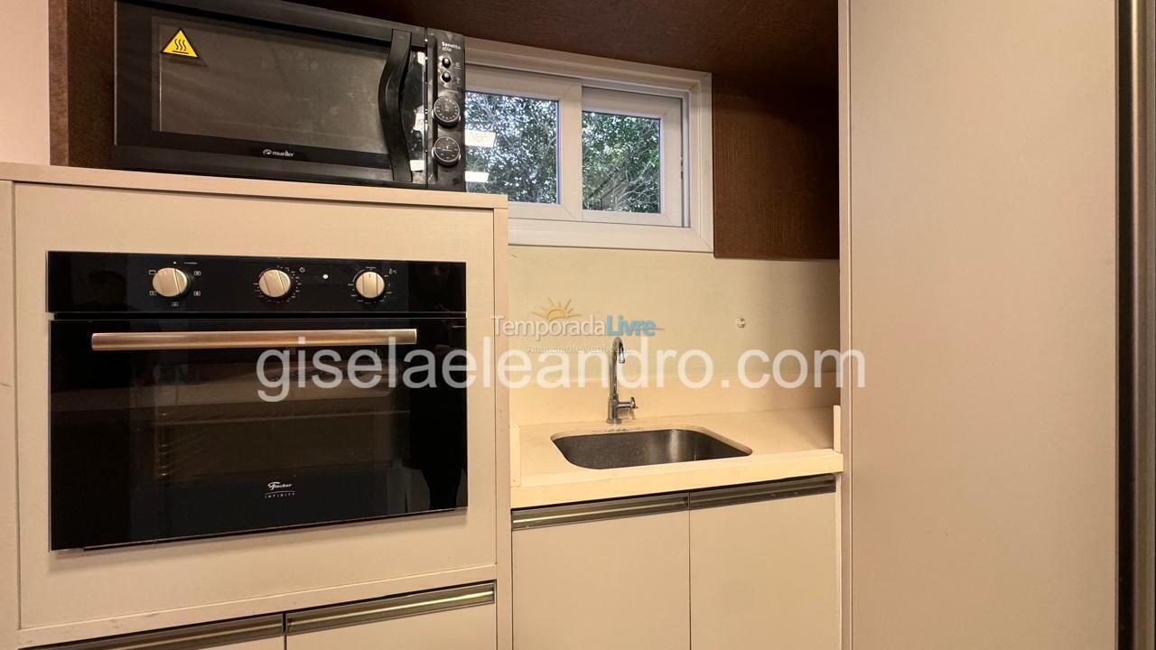 Casa para aluguel de temporada em Florianopolis (Jurerê Internacional)