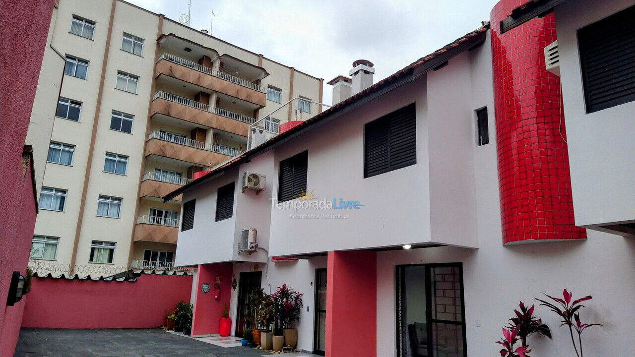 Apartment for vacation rental in Matinhos (Caiobá)