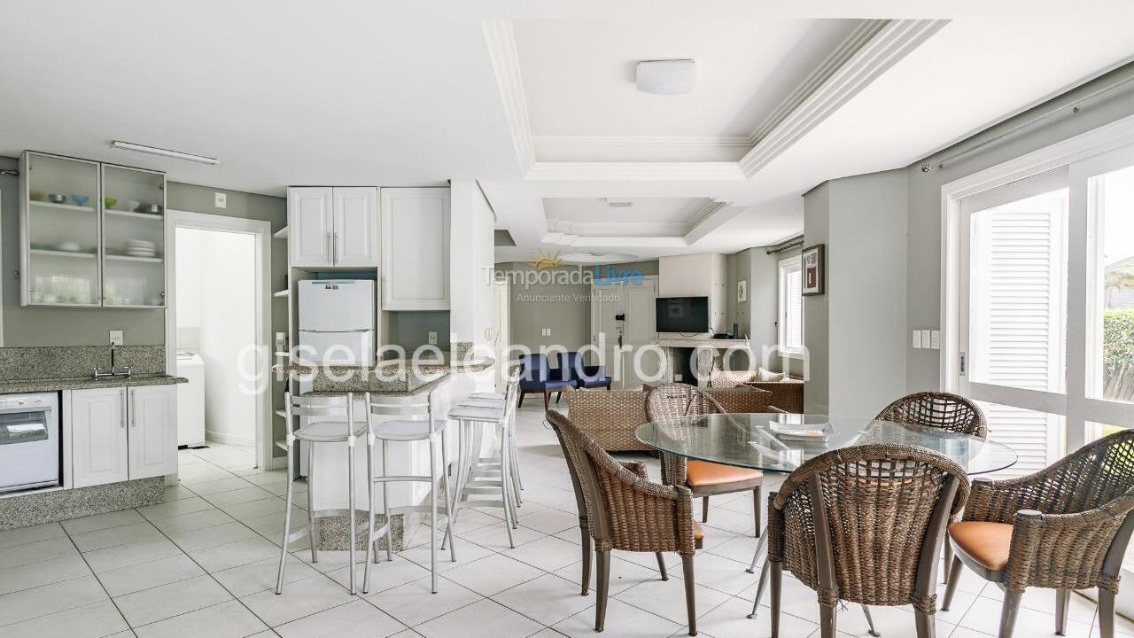 Casa para aluguel de temporada em Florianopolis (Jurerê Internacional)