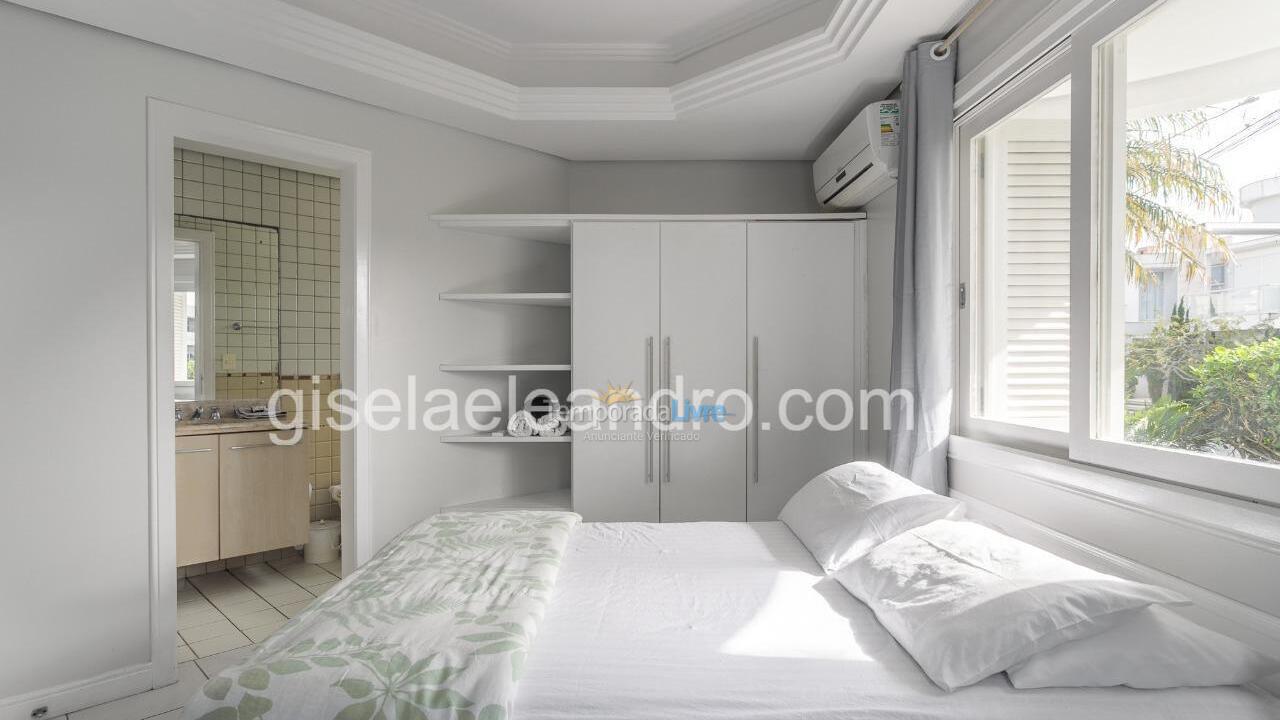 Casa para aluguel de temporada em Florianopolis (Jurerê Internacional)