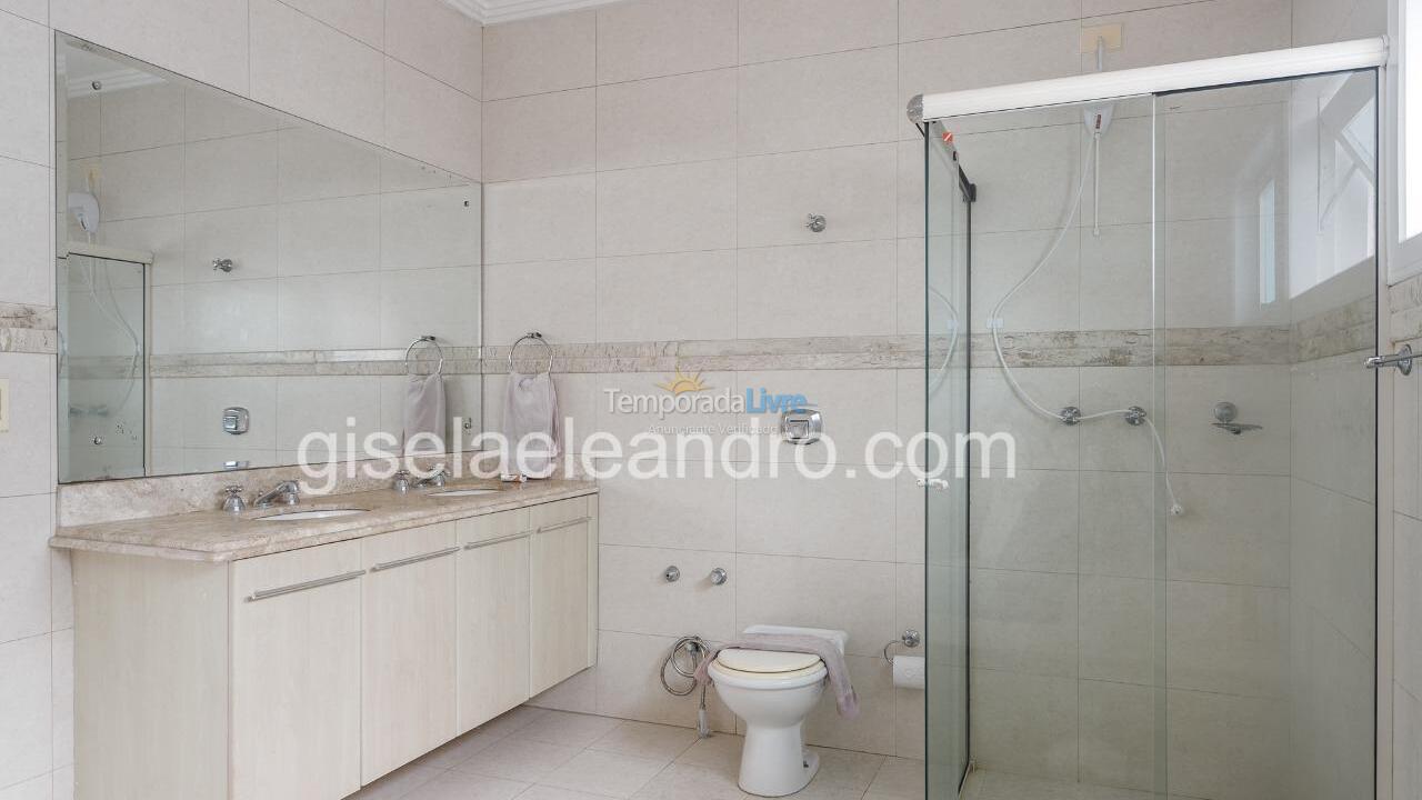 Casa para aluguel de temporada em Florianopolis (Jurerê Internacional)
