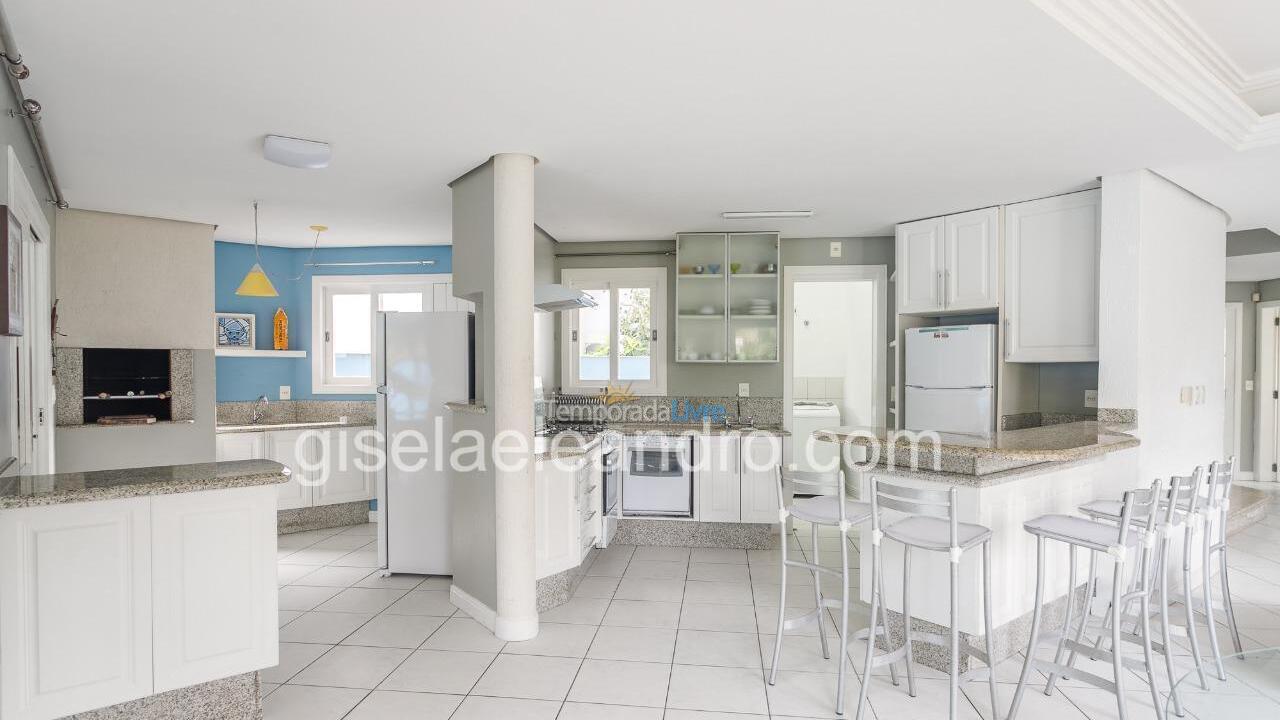 Casa para aluguel de temporada em Florianopolis (Jurerê Internacional)