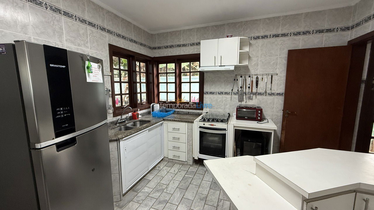 House for vacation rental in Guarujá (Praia do Pernambuco)