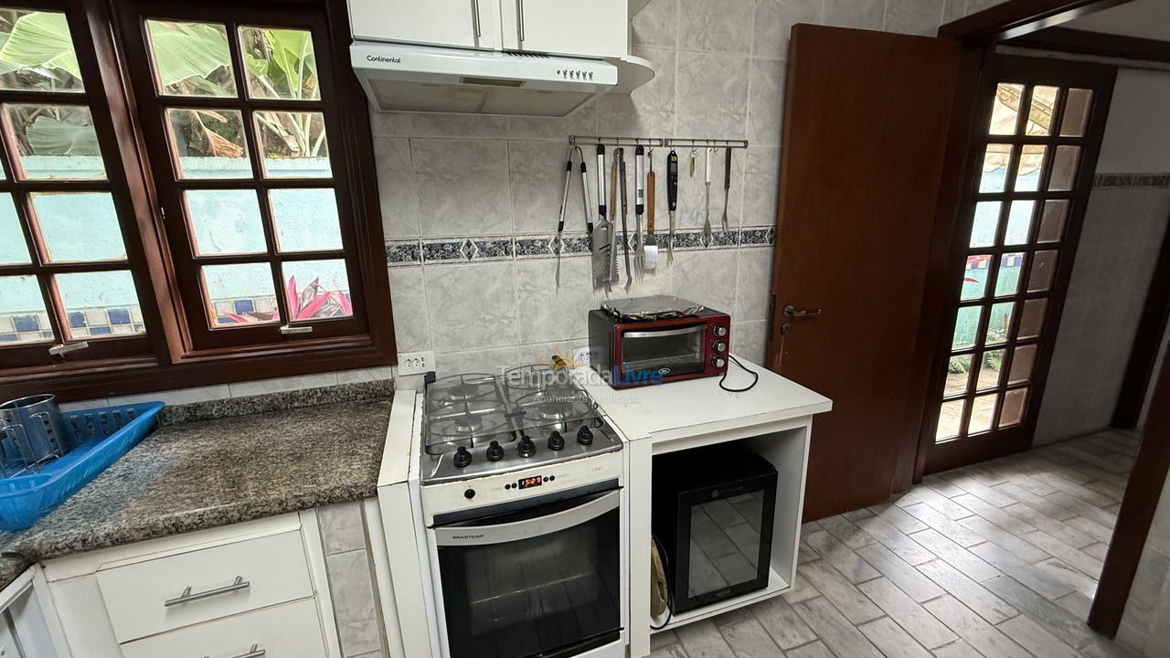 House for vacation rental in Guarujá (Praia do Pernambuco)