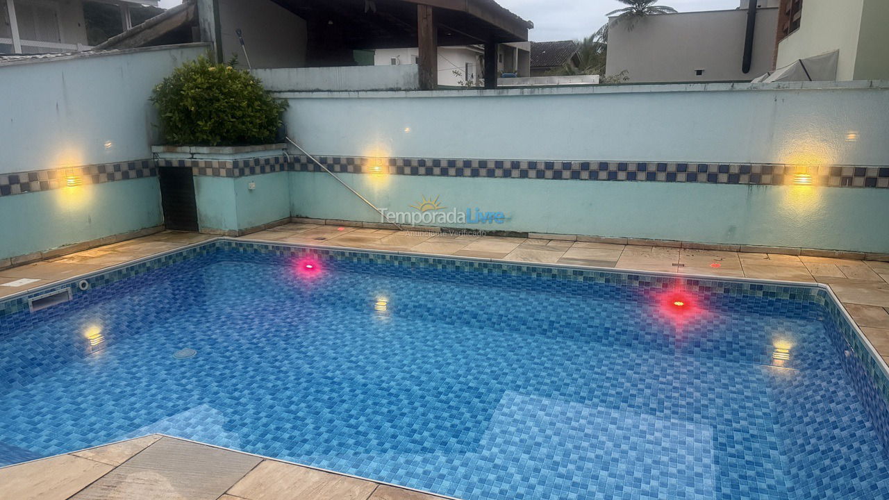 House for vacation rental in Guarujá (Praia do Pernambuco)