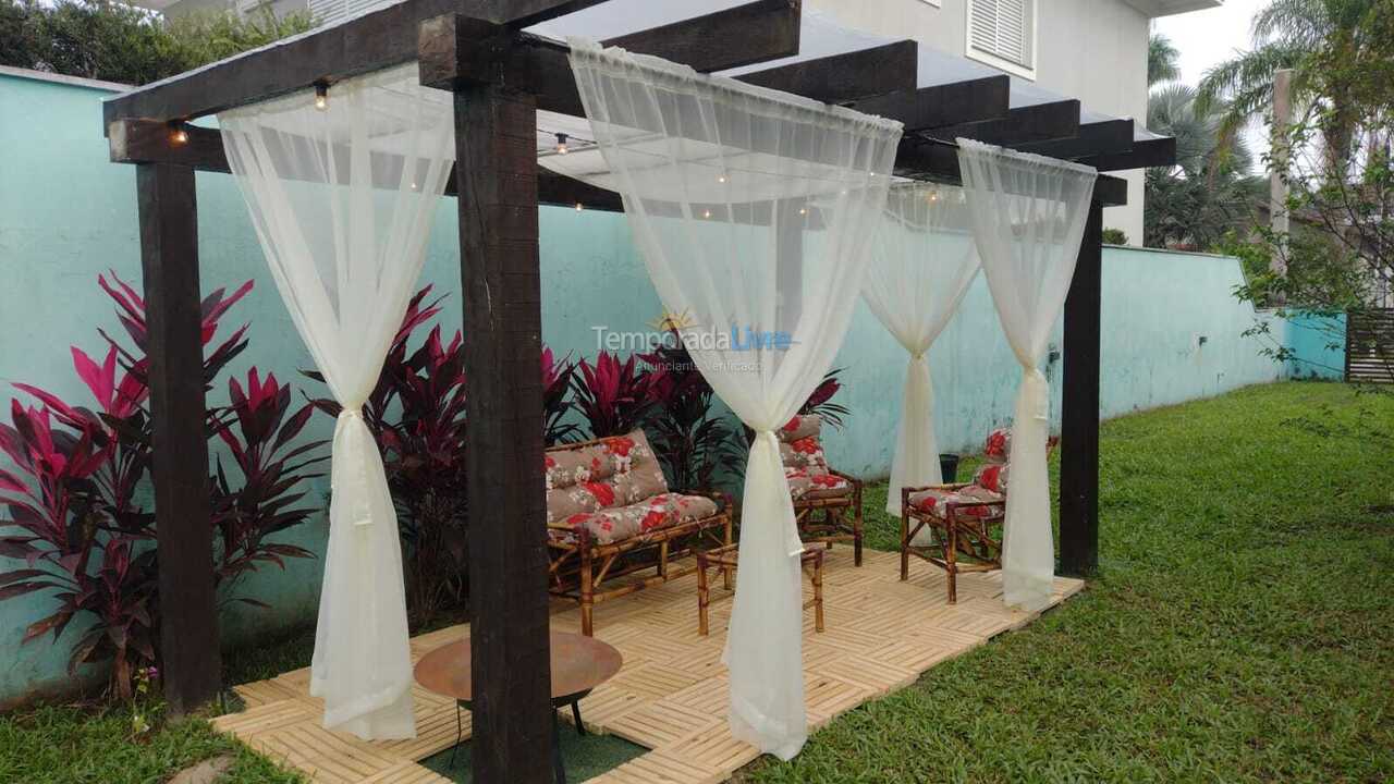 House for vacation rental in Guarujá (Praia do Pernambuco)