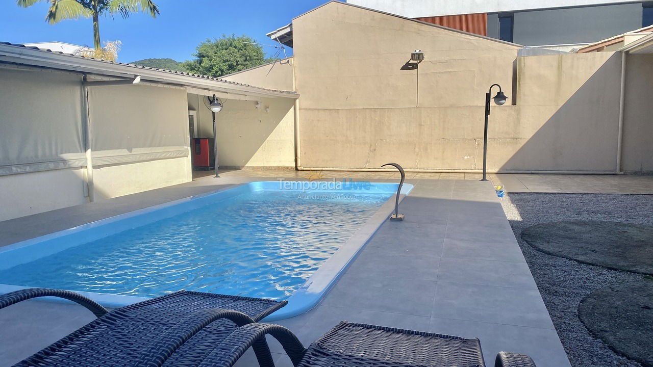 Casa para alquiler de vacaciones em Porto Belo (Centro)