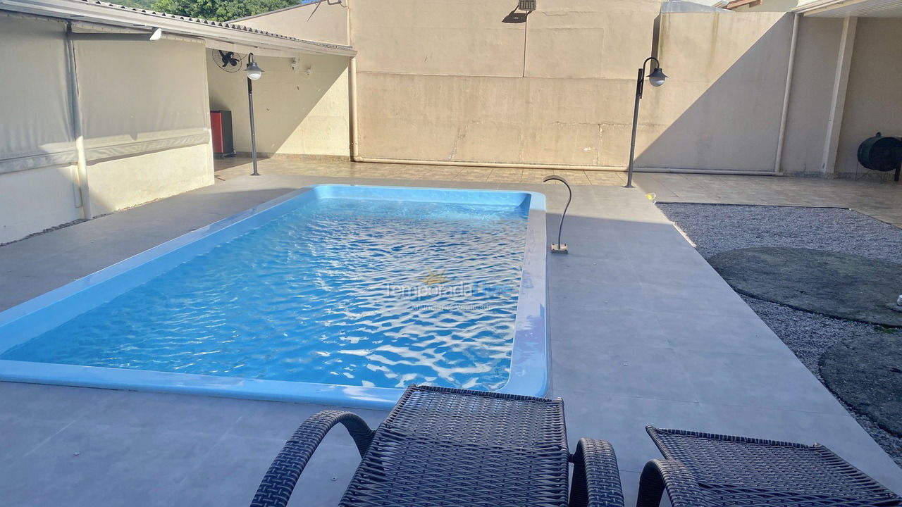 Casa para alquiler de vacaciones em Porto Belo (Centro)
