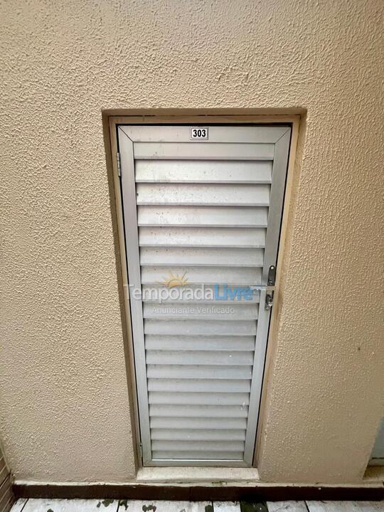 Apartamento para aluguel de temporada em Itapema (Meia Praia)